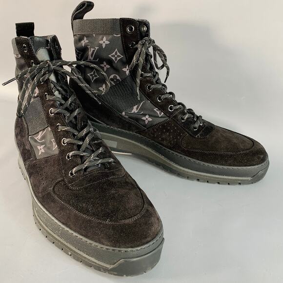 LOUIS VUITTON Size 10.5 Harlem Black Logo Canvas High Top Boots - Picture 1 of 10